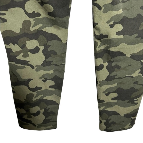 Old Navy Pixie Pants Sz 16 High Rise Skinny Leg Secret Slim Pockets Olive Green - Picture 8 of 11